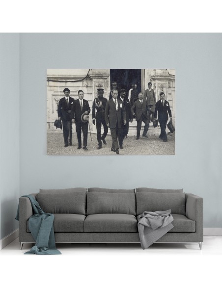 Atatürk Yürürken Kanvas Tablosu 2